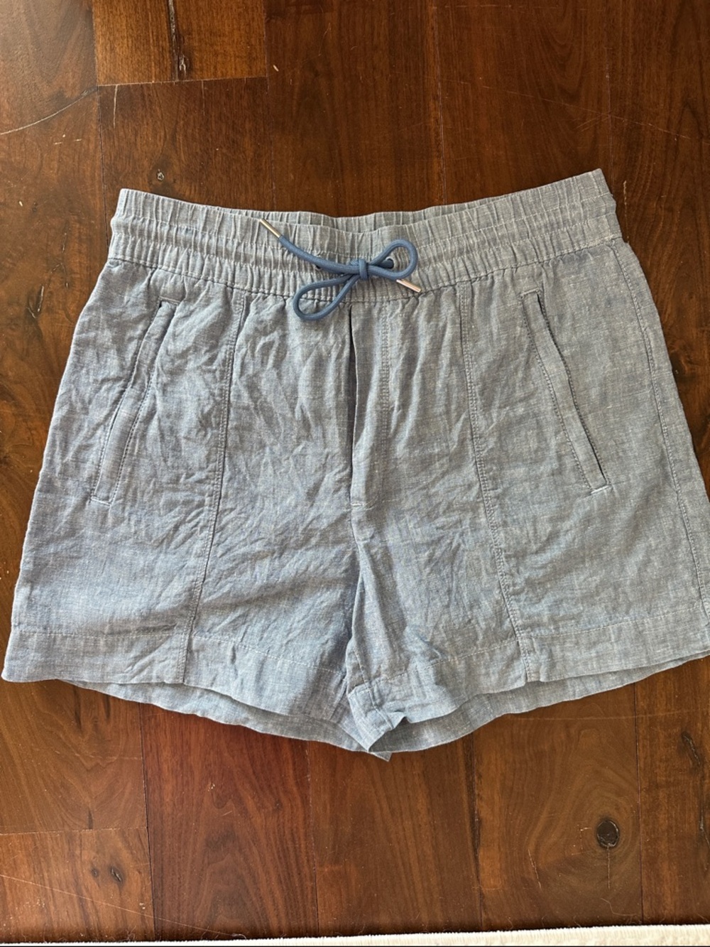 Athleta Retreat linen shorts